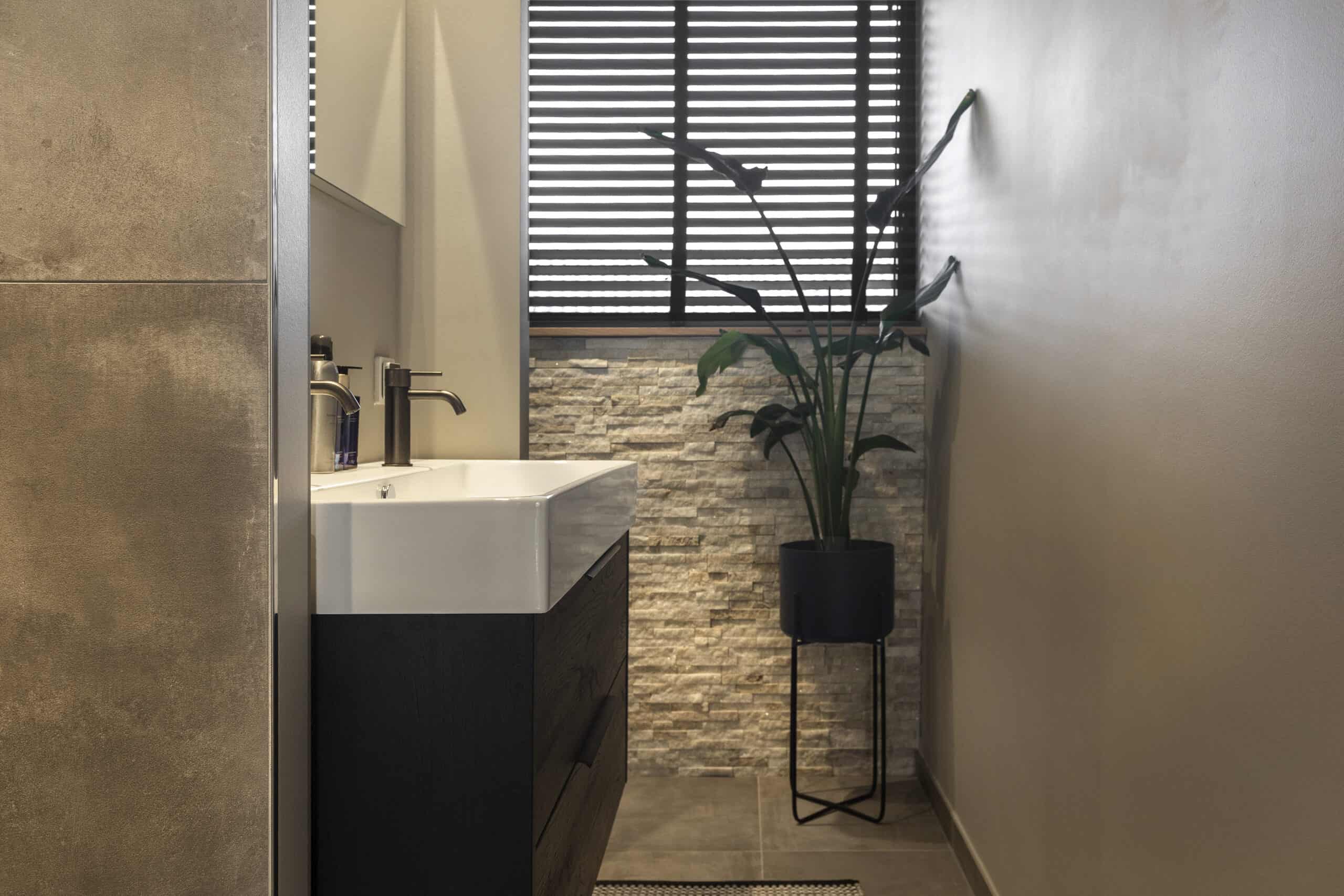 mooi Overgang Dank je Badkamer in beton-natuur - Huisman keukens en sanitair